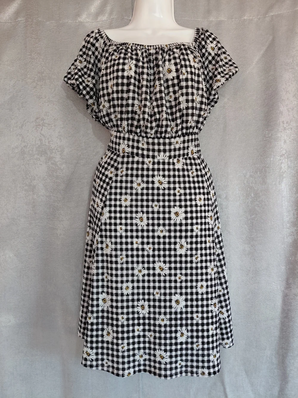 Torrid Black & White Gingham Daisy Midi Dress Plus SZ 2 2X cottagecore Summer . - Picture 1 of 14